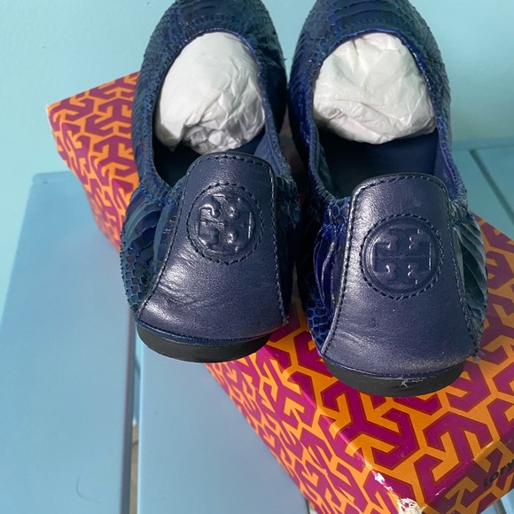 Tory Burch blue ballet flats - Picture 2 of 4